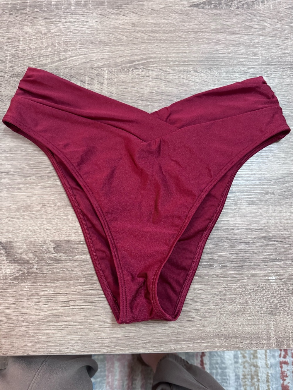 Abercrombie Mid-Rise V-Front Cheeky Bottom